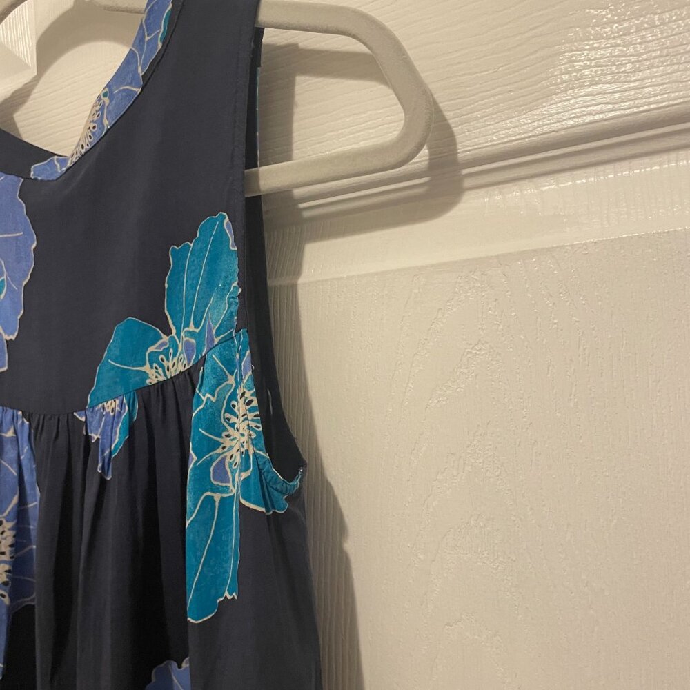 Loft Sleeveless Navy Floral Button Front Blouse (5 clothing items for $15) - Picture 5 of 6